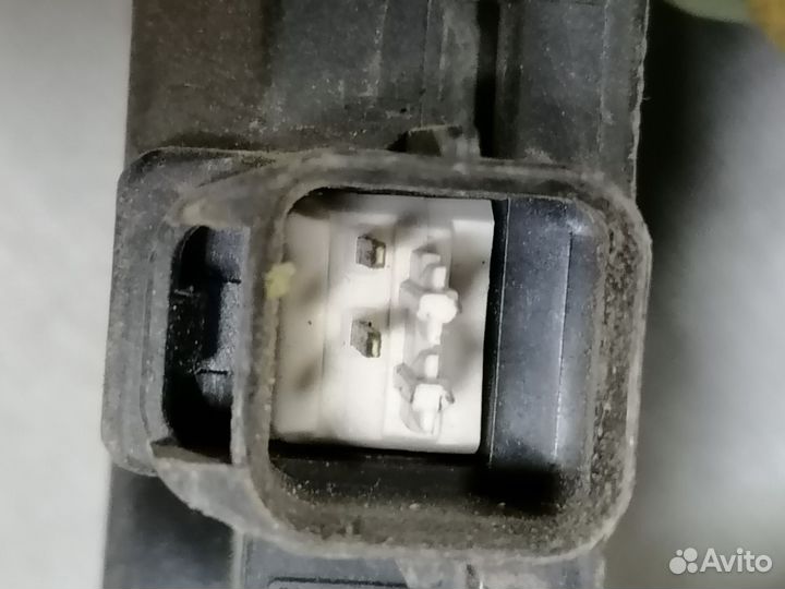 Активатор замка двери задней левой для Kia RIO 1