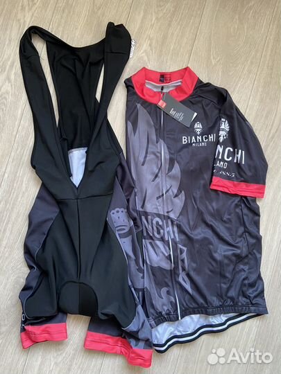 Велокостюм с подтяжками и со вкладышем памперсом