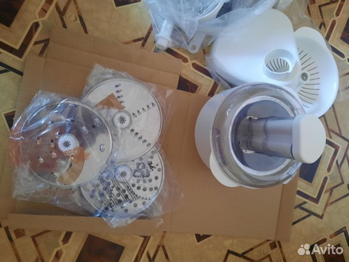 Кухонный комбайн kenwood на запчасти