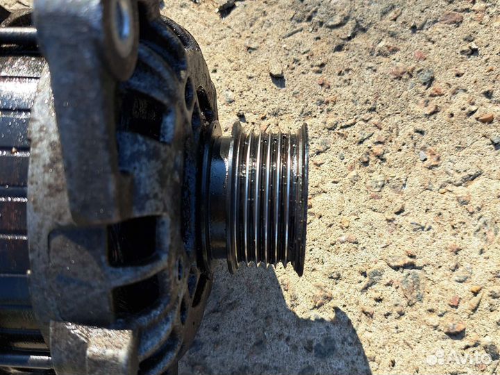 Генератор Рено Логан 2017 1.6 8кл