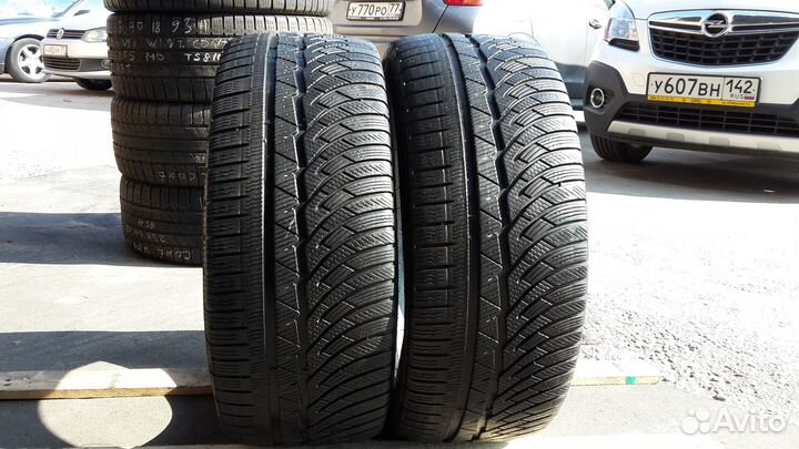 Michelin Pilot Alpin PA4 235/45 R17