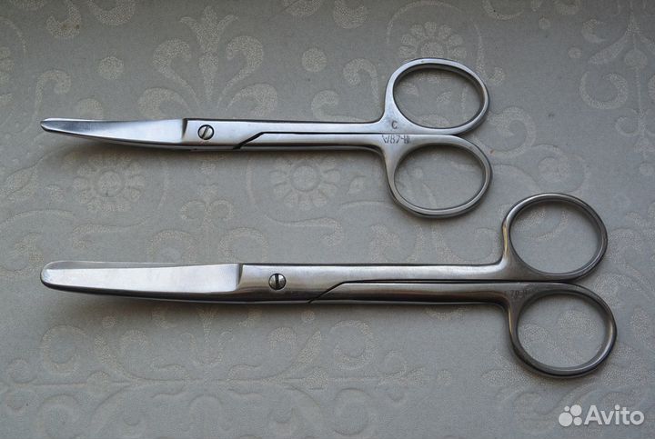 Бинт, ножницы