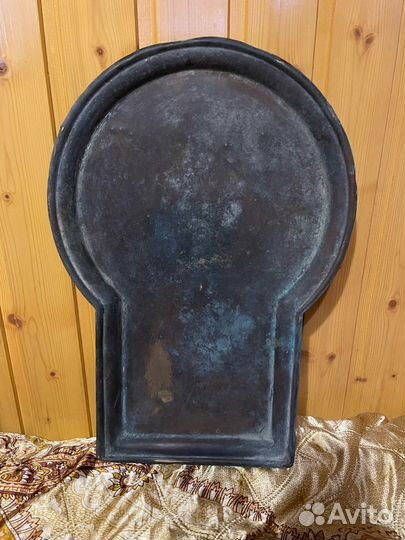 Антикварный самовар и поднос