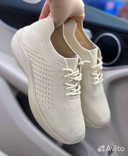 Слипоны женский бежевый