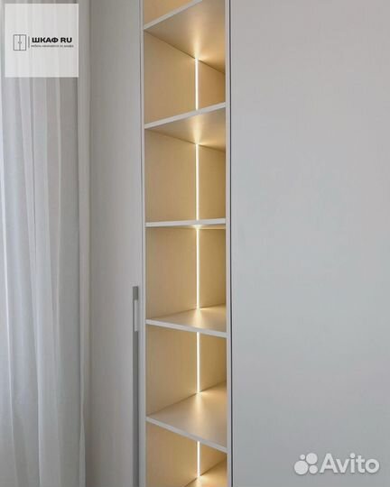 Шкаф распашной с фрезеровкой