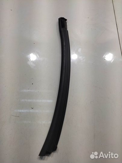 Уплотнитель заднего глухого стекла(левый)