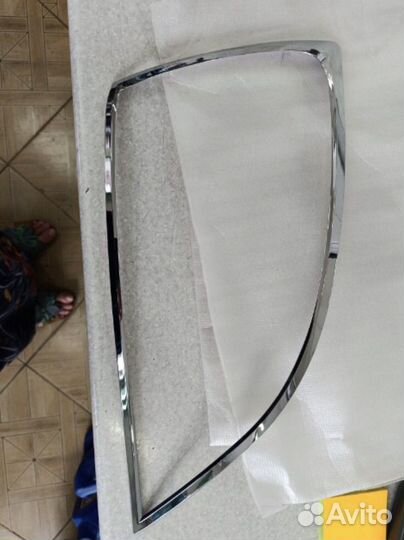 Накладка хром на передние фары Киа Соренто