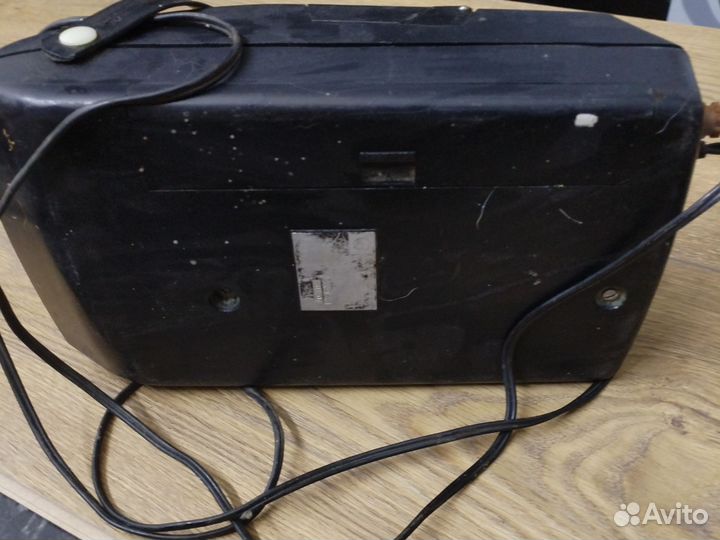 На доставке. Магнитофон Спутник 403. СССР