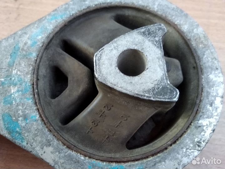 Подушка двигателя Nissan X-Trail Т31