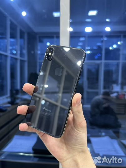 iPhone X, 64 ГБ