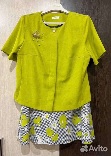 Костюм женский