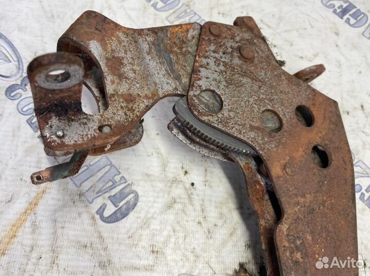 Ручник Opel Sintra