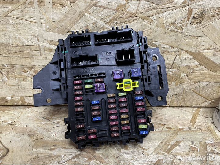 Блок предохранителей Jetour X90 plus