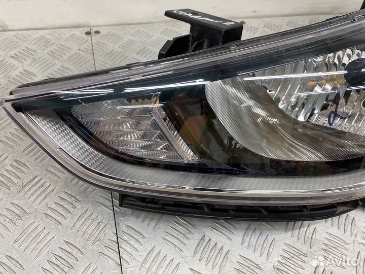 Б/У фара (фонарь, оптика) передний левый Hyundai
