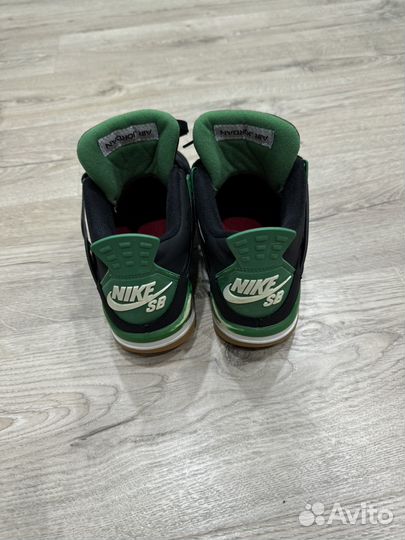 Кроссовки nike air jordan оригинал 39