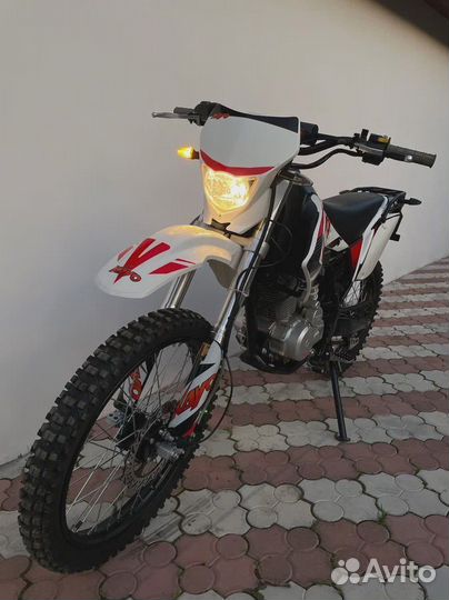 Мотоцикл Kayo T2