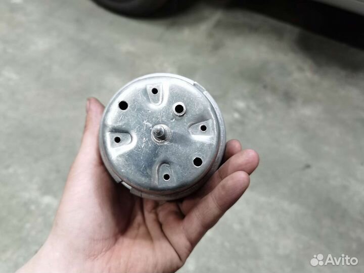 Подушка двигателя правая vaico V10-1212