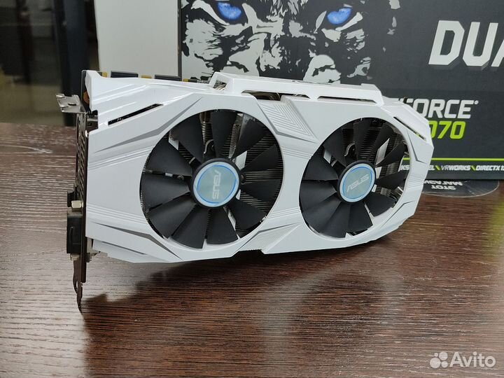 Asus GTX 1070 8 Gb