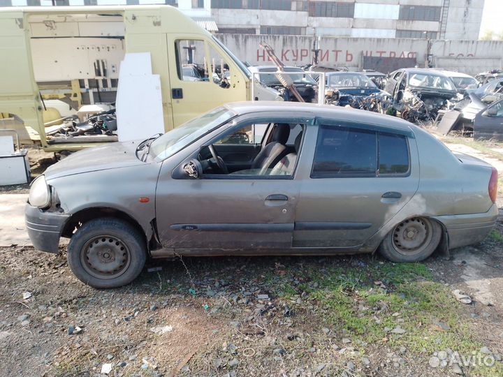 Автомобиль в разборе Renault clio 1.4 2002