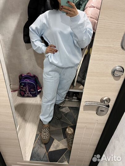 Спортивный костюм женский теплый, новый 42-46 р