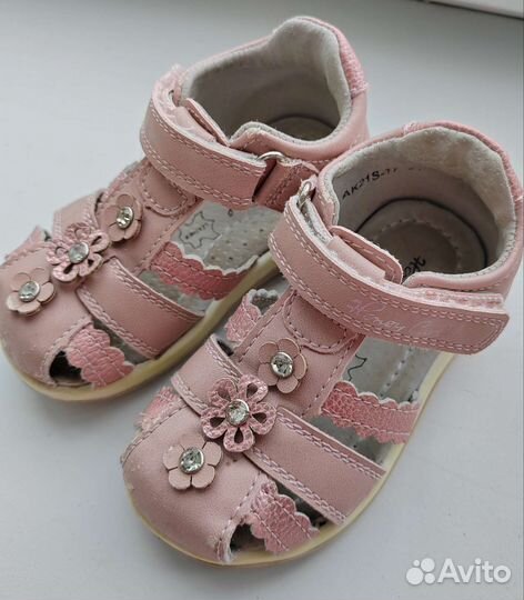 Сандали детские