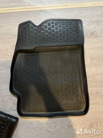 Резиновые коврики Toyota Corolla E 150