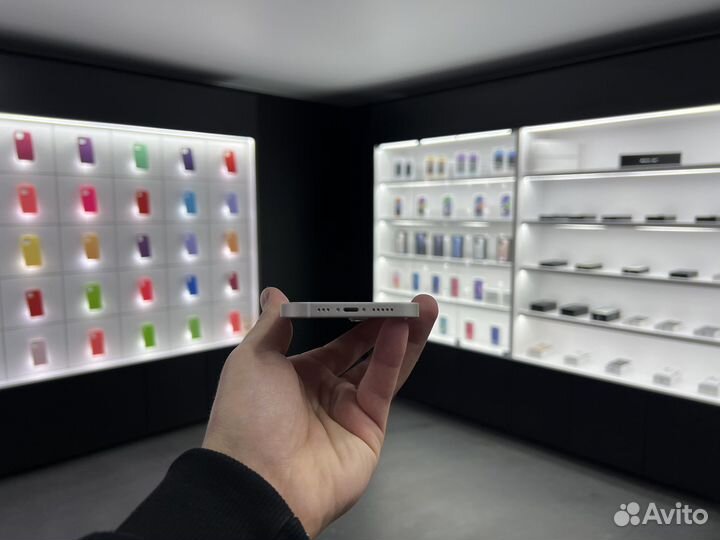 iPhone 13, 256 ГБ