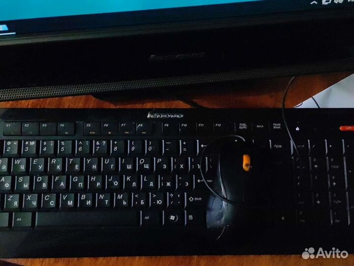 Моноблок lenovo. Процессор Intel Atom D525