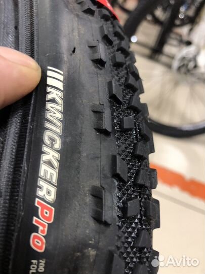 Покрышки 700 35 Kenda Kwicker Pro