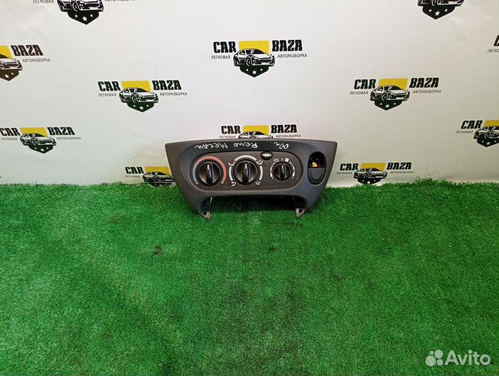 Блок управления климатом Renault Megane