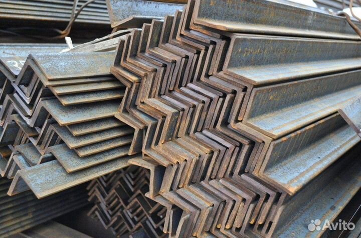 Уголок металлический