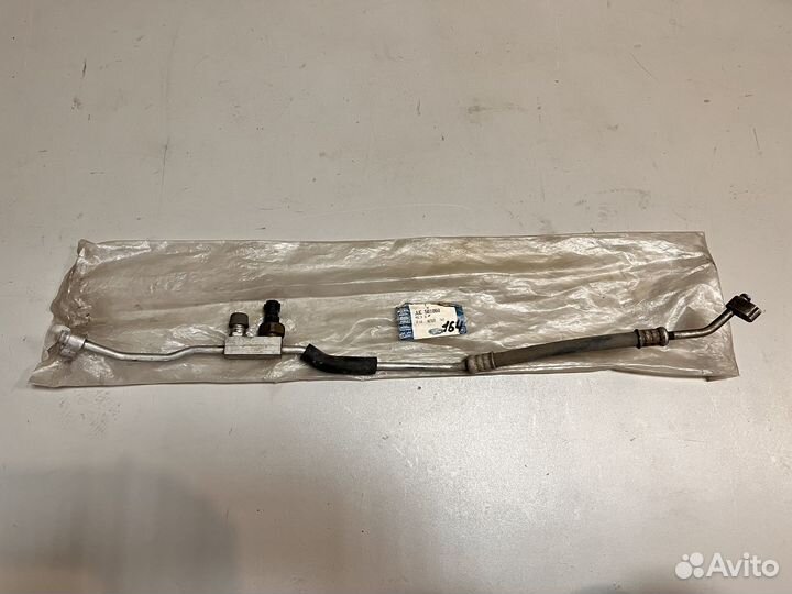 Трубка кондиционера Land Rover Discovery 4