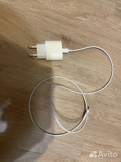 Оригинальная быстрая зарядка 20w на iPhone