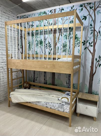 Двухъярусная детская кровать