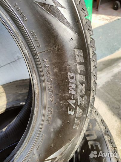 Bridgestone Blizzak DM-V3 225/65 R17 106S
