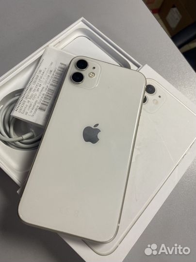 Телефон iPhone 11 128 gb