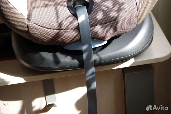 Автокресло детское maxi -cosi priori