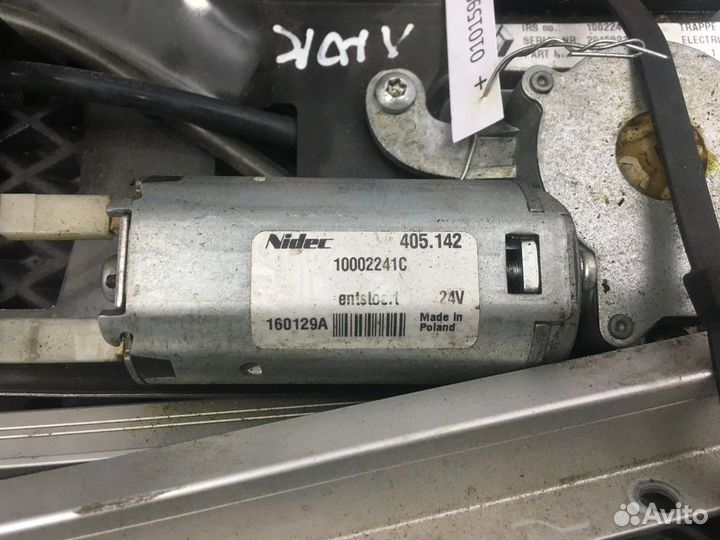 Механизм привода люка Renault T