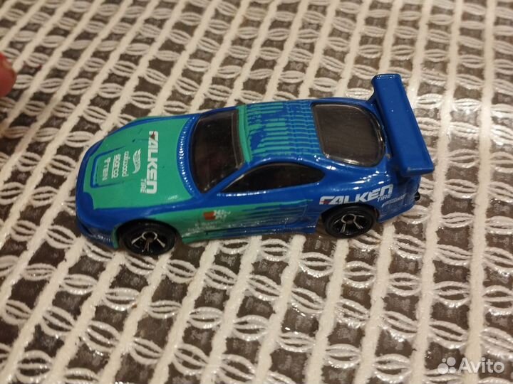 Машинки хот вилсс