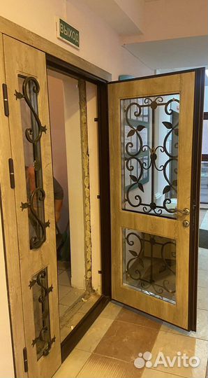 Дверь металлическая с ковкой
