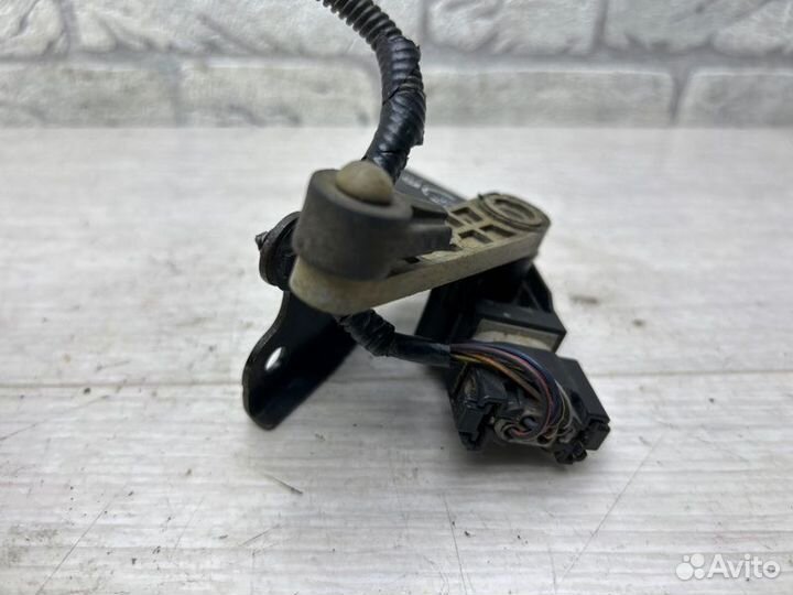 Датчик уровня положения кузова Land Rover Range