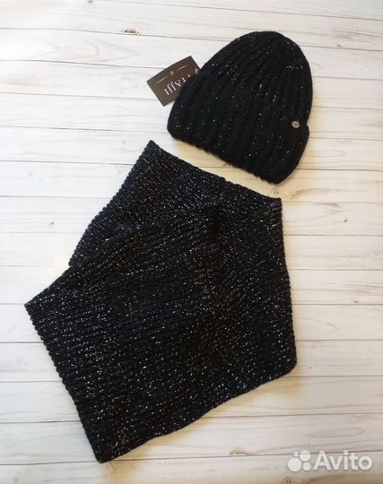 Комплект новый шапка и снуд женские