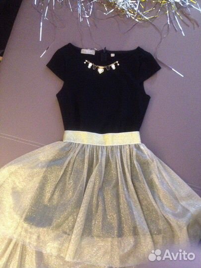 Продам новое детское платье на девочку 8-10 л