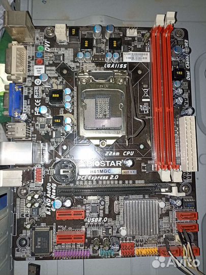 Материнская плата