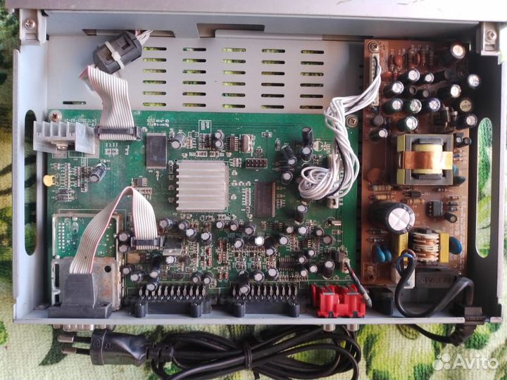 Ресивер спутниковый Axess HP8000