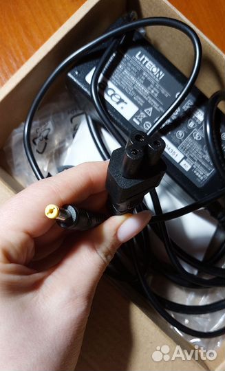 Зарядное устройство для ноутбука