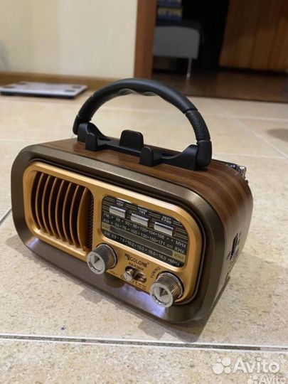 Радиоприемник в стиле ретро