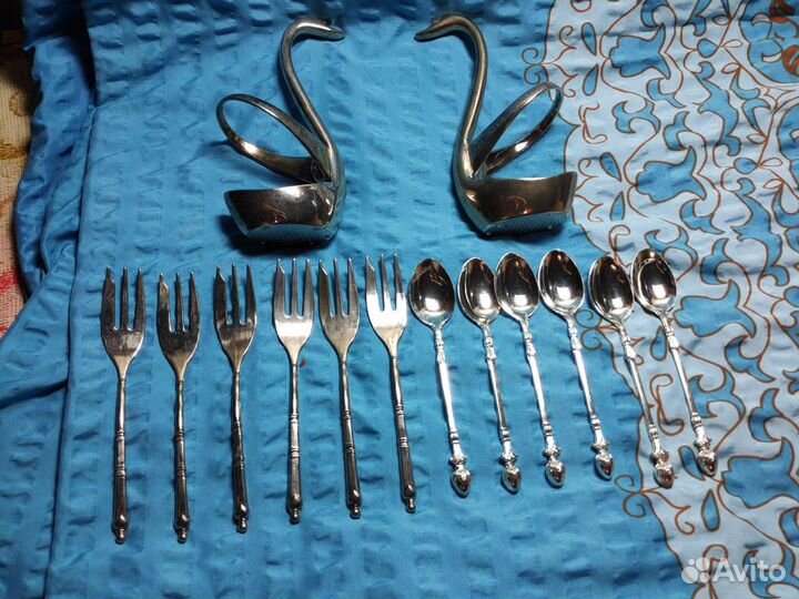 Мильхиоровый набор из двух лебедей