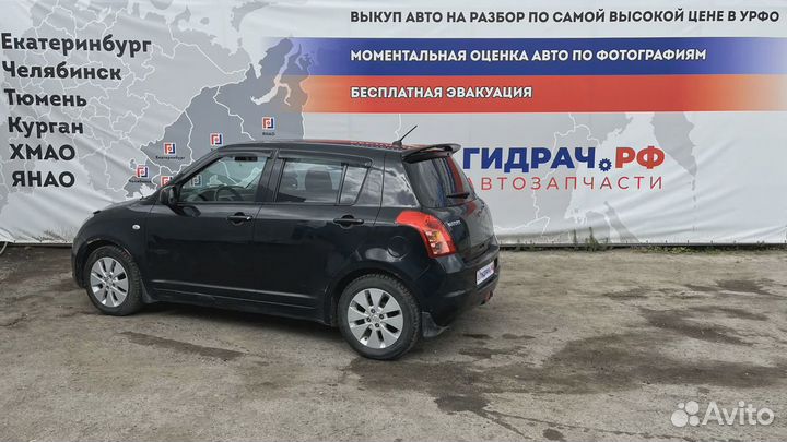 Рамка магнитолы Suzuki Swift (RS) 73821-63J10-P4Z