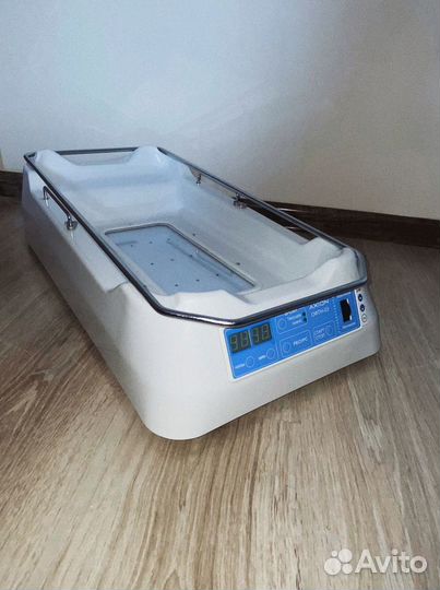 Лампа фототерапии новорожденных